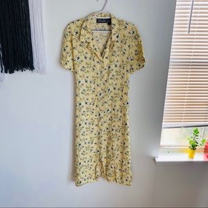 Vintage yellow floral summer/spring dress!